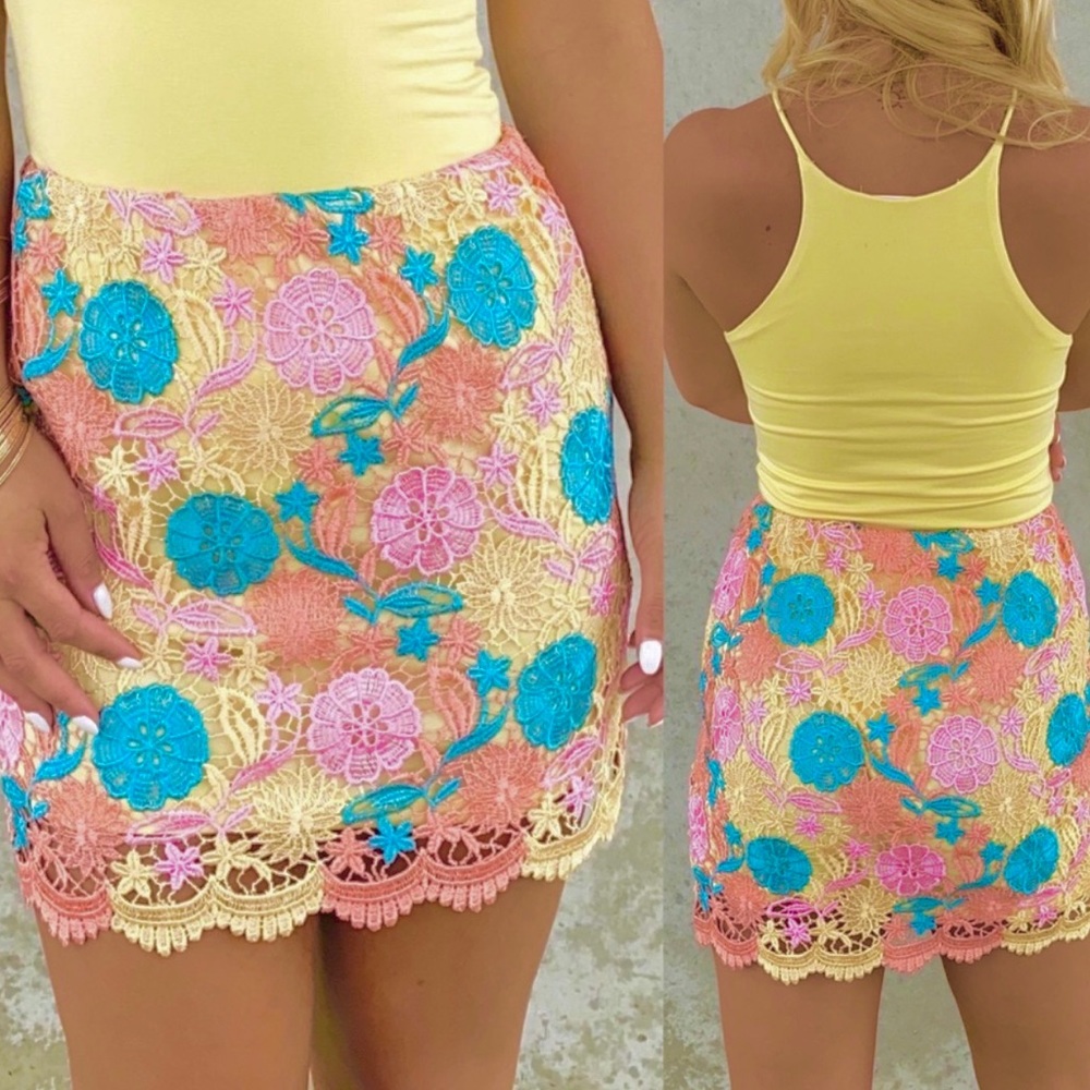 . Dainty Hooligan Floral High Waist Colorful Crochet Knit Scalloped Mini Skirt - Picture 2 of 12